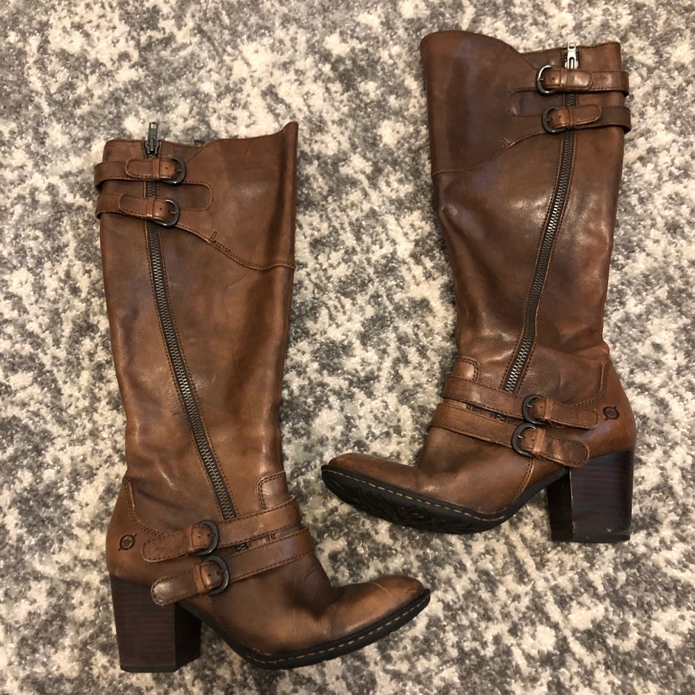 Brown heeled Born Boots
